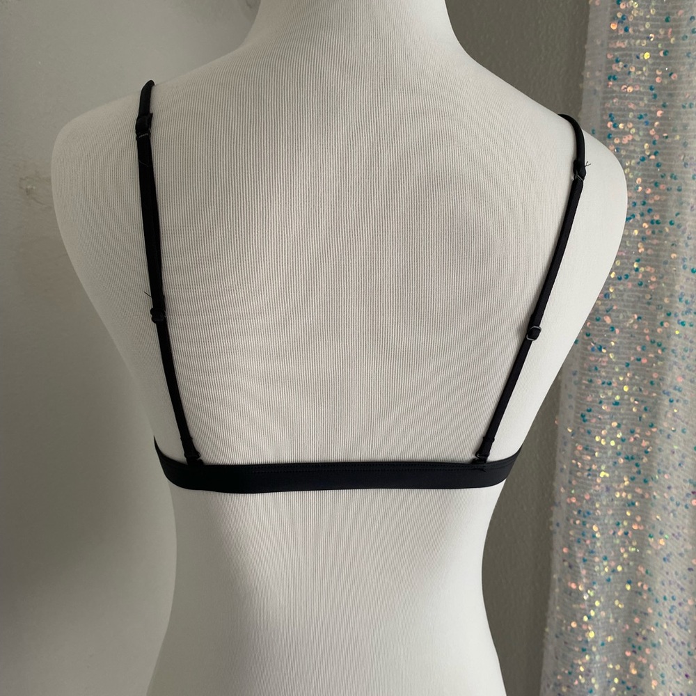 Skims Wireless Form Triangle Front Close Super Push Up Bra - NWT - Black - 36a - Picture 3 of 8